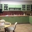 Provanso virtuvė, žalia virtuvė, žali virtuvės baldai, žali klasikiniai baldai